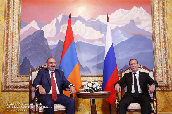 Ղրղզստանում կայացել է Նիկոլ Փաշինյանի և Դմիտրի Մեդվեդևի հանդիպումը (տեսանյութ)