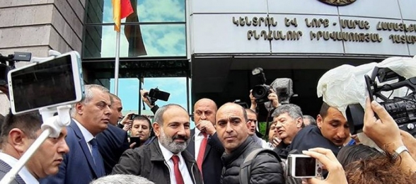 Երկիրը կազմաքանդելու բիզնես-պլանը հո՞ պոզով-պոչով  չի լինում