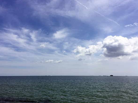 В Индонезии пропало судно с 25 моряками