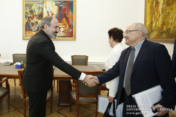 Сдаст ли Никол Пашинян власть Вазгену Манукяну? (видео)