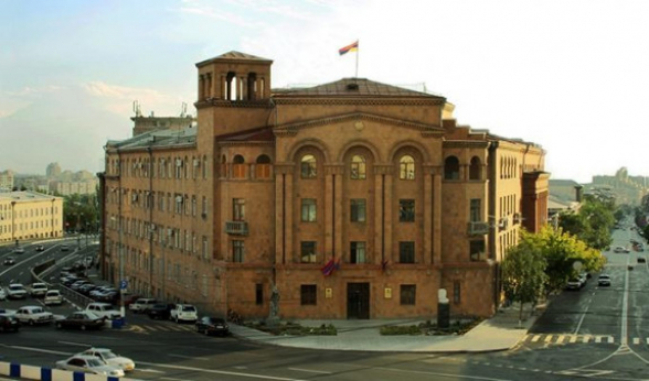 Ոստիկանները բացահայտել են դպրոցի տնօրենի ապօրինությունները