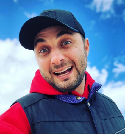 «Ջիգյարով». Դեմիս Կարիբիդիսը հայերենով խոսել է Հայաստանի ներկայացուցչի՝ Տյոմ Հակոբյանի հետ