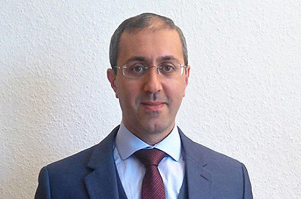 Սահմանադրության մեջ բառացիորեն կարգավորված անձեռնմխելիությունը հերիք չէ՞, որ այդ անձանց նկատմամբ քրեական հետապնդում չիրականացվի