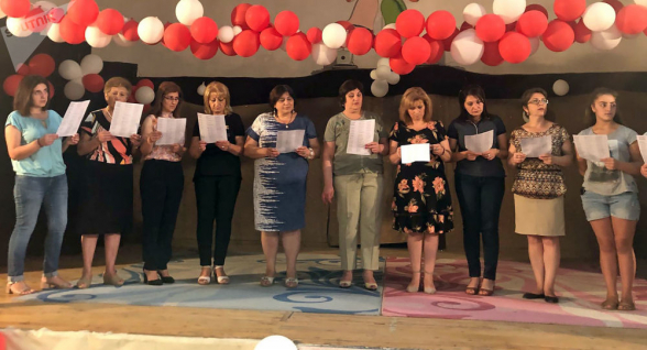 «Տընգլ-մընգլ», «Բոբիկ ջուր մի էրա». գյումրեցի ուսուցիչները երգչախումբ են հիմնել