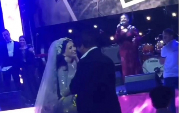 Ծառուկյանի և դստեր պարը հարսանիքի ժամանակ