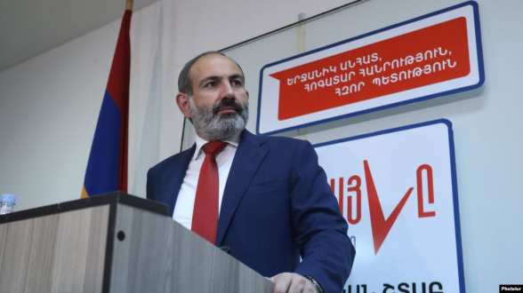 Փաշինյանը զգուշացրել է, որ որևէ մեկը հույս չունենա, թե Ամուլսարի կամ մեկ այլ պատճառով ֆրակցիայից դուրս գալով՝ կարող է անկախ պատգամավոր դառնալ․ «Հրապարակ»