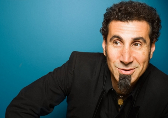 Առաջիկա օրերին կհայ­տարարվի, թե Սերժ Թանկյանն իր խոստմանը տեր է եղել և բնակարան է գնել ՀՀ-ում, իսկ իրականում զոքանչի տունն է անվանափոխվելու նրա անվամբ. «Փաստ»