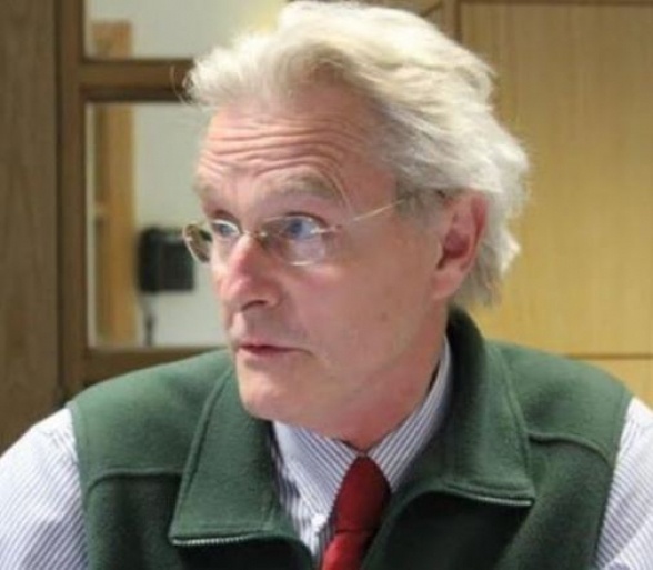 Նեյլ Մաքֆարլեյն․