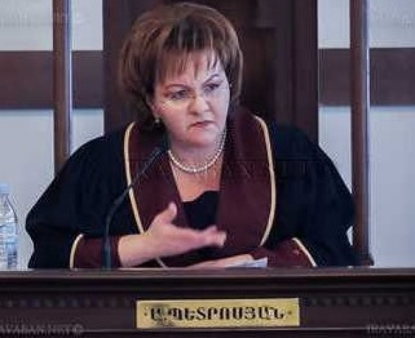 Արևիկ Պետրոսյան․