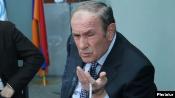 Փաշինյանական «գիծը» պահպանեք․ փակ հանդիպում՝ ՀԱԿ-ում․ «Փաստ»