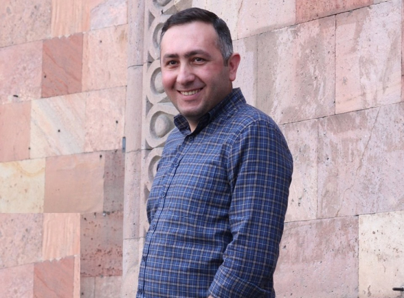 Զարմանալի էր Նիկոլ Փաշինյանի պահվածքը․ Մանվել Գրիգորյանն իր ունեցվածքի մի մասը ձեզ է տվել