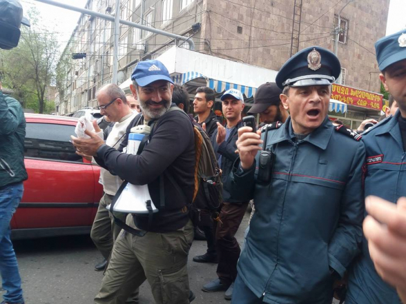 Почему Пашинян критикует и назначает Осипяна главным советником? (видео)