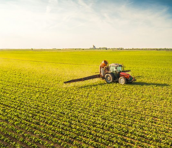 Կառավարությունն այլևս չի աջակցի գյուղացուն. կասեցվել է ցածր գնով ազոտական պա­րարտանյութի, սերմացուի և դիզվառելիքի սուբսիդավորման ծրագիրը․ «Ժողովուրդ»