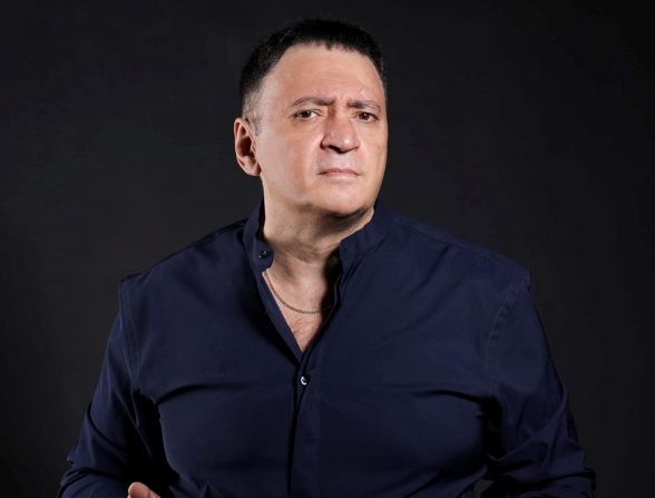 Եթե հանկարծ կյանքում ինչ-որ պահի նման մի կեղտոտ օխլոսական ընտանիք սովից մեռնելուց լինի, ես ԵՐԲԵՔ մի հատ պեռաշկի չեմ առնի, որ ուտեն