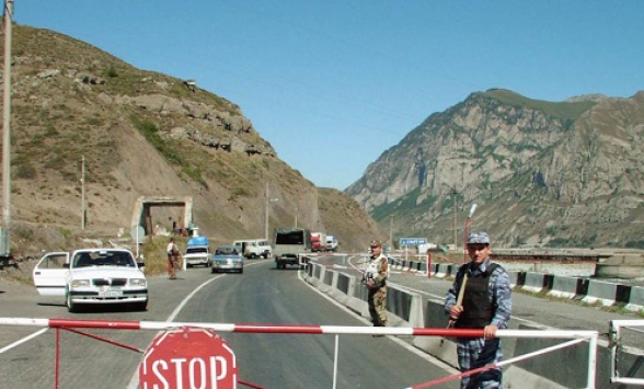 Լարսում բեռնատարների կուտակման պատճառը կրում է տեխնիկական բնույթ. ՌԴ-ում ՀՀ դեսպանություն