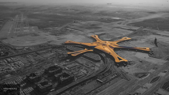 В столице Китая заработал крупнейший аэропорт мира