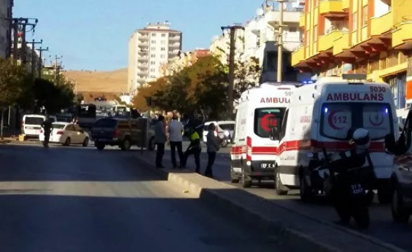 На юге Турции прогремел взрыв на пути следования автобуса с полицией