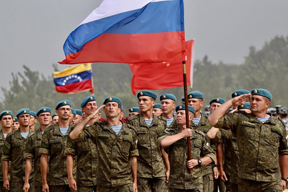 В Венесуэлу прибыли российские специалисты в военно-технической сфере – Мадуро