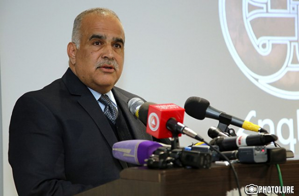 «Մինչև հիմա ՀՀ երկրորդ նախագահին պահում են կալանքի տակ, բայց, կարծես, կոնկրետ սպանությունների հետ կապված փաստեր չկան». Րաֆֆի Հովհաննիսյան (տեսանյութ)