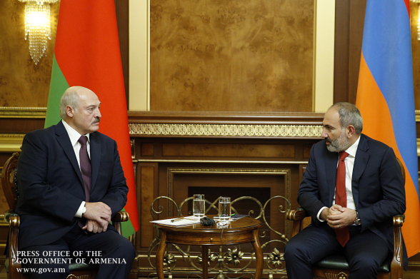 Так сложилось, что Вы у меня очень хороший друг, и президент Азербайджана еще с давних времен хороший друг – Лукашенко (видео)