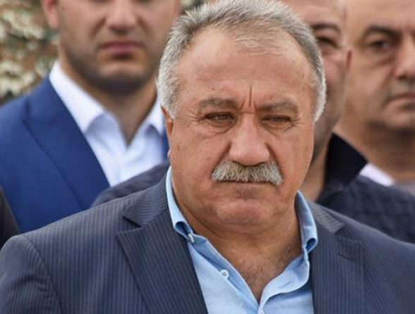 Տղե՛րք, խելքի՛ եկեք, թողե՛ք այս ամեն ինչը. Սասուն Միքայելյան