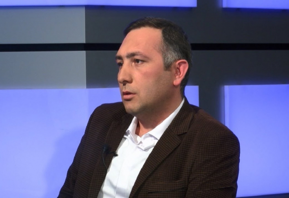 Ես իրեն արտոնե՞լ եմ իմ անունից խաղալ մեր պետության, ժողովրդի հեղինակության հետ