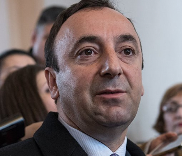 Հրայր Թովմասյան․