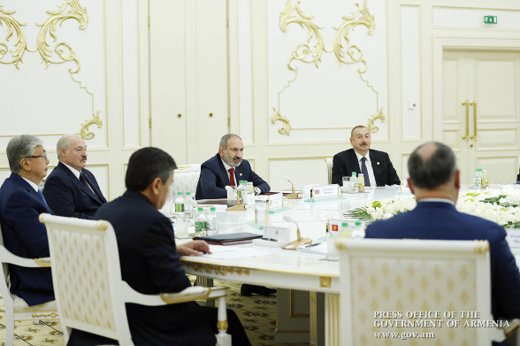 «Հարվածի ուղղությունը» շեղելու մաստեր-կլաս` Նիկոլից հատուկ անգրագետ Պողոսի և իր բազմանդամ ընտանիքի համար