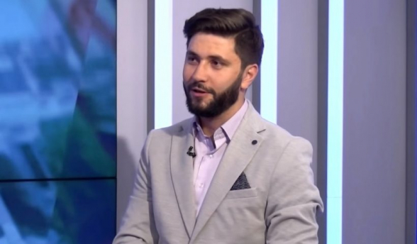 Տեսնենք, թե երբ են հայտարարելու, որ այդ 9-ամյա երեխան Հրայր Թովմասյանի բարեկամն է