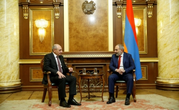 Նիկոլ Փաշինյանն ու Բակո Սահակյանը հանդիպել են (տեսանյութ)