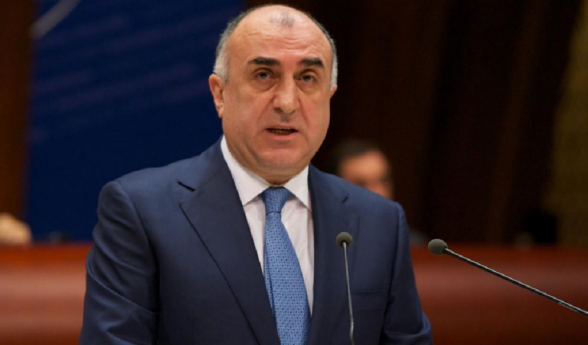 «Если хотят приехать в Азербайджан, – ради бога! Но пускай заранее информируют»: Мамедъяров прокомментировал недопуск в Азербайджан россиян с армянскими фамилиями