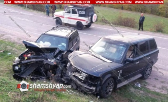 Սյունիքի մարզում բախվել են 28-ամյա վարորդի Range Rover-ն ու Արավուս համայնքի 56-ամյա ղեկավարի Nissan Pathfinder-ը. դպրոցի տնօրենը տեղափոխվել է հիվանդանոց