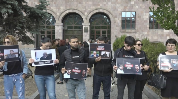 Ռոբերտ Քոչարյանի կալանավորված աջակիցների վերաքննիչ բողոքների քննությունը հետաձգվեց (տեսանյութ)