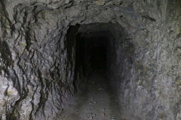 В Рас эль-Айне найден ведущий к границе Турции туннель (фото)