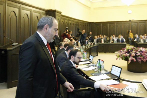 Հա­յաս­տա­նի կա­ռա­վար­ման հա­մա­կար­գը մխրճվել է ան­ցու­մա­յին փու­լի ճահիճը. «Փաստ»