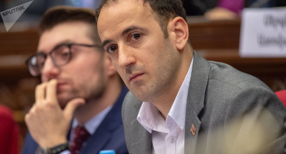 «Գործ տալու» մասին օրենքը ընդունվեց