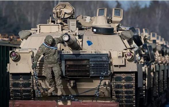 США хотят направить танки «Абрамс» в нефтеносные районы Сирии – СМИ