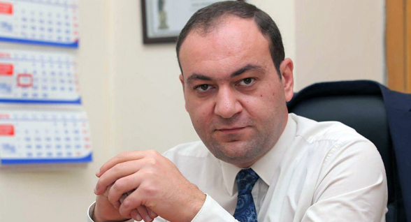 Կա´մ դատում ես, կա´մ դատվում». ինչո՞ւ կալանավորվեց Արսեն Բաբայանը․ «Փաստ»