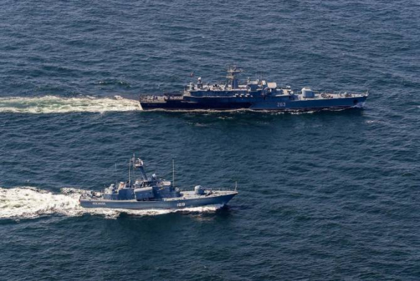 Два военных корабля НАТО вошли в порт Батуми