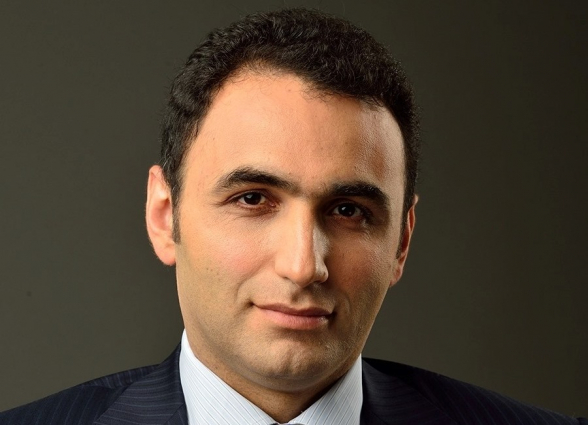 Քաղաքական բանսարկության առաջամարտիկ Արման Բաբաջանյանը հանդես եկավ հերթական ցնցող նախաձեռնությամբ