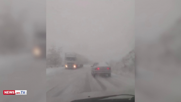 Դիլիջանում առաջին ձյունն «անակնկալի է բերել» պատկան մարմիններին