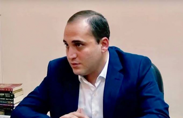 Հող գրավողներն ու հող հանձնողները