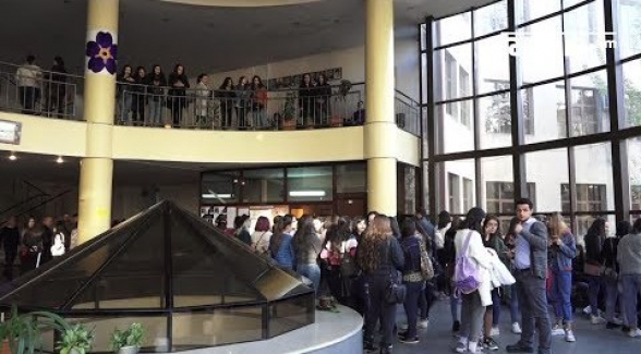 ԵՊՀ-ում ուսանողները դասադուլ են անում. պատճառը ԿԳՄՍՆ օրինագիծն է (տեսանյութ)