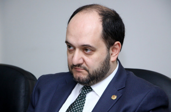 Բողոքի ակցիա՝ Արայիկ Հարությունյանի հրաժարականի պահանջով (տեսանյութ)