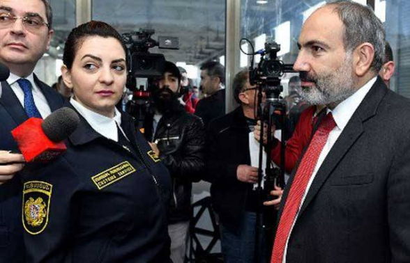 Մոտ 20 օր առաջ նույն տիկին Ներսիսյանը եկել էր բարեկամի համար վարորդական իրավունքի ստացման միջնորդության