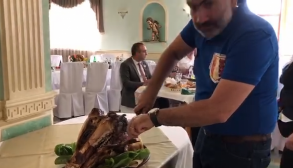 Քյալլա ուտելու համար պարտադիր չէր դառնալ վարչապետ, մեկի վրա հոդված գրեիր, կտային կուտեիր