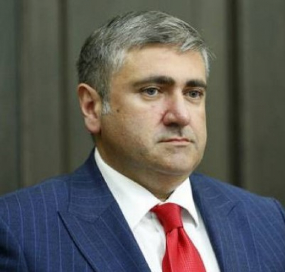 Արթուր Խաչատրյան․