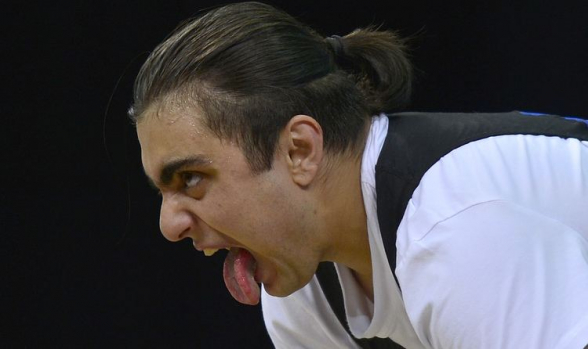 Նիկոլի սրտի չեմպիոնը տրանսգենդեր «Մելն» է