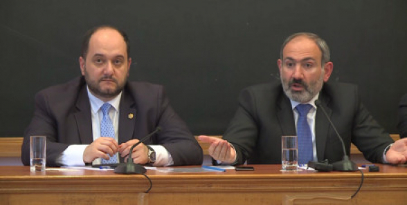 Նիկոլ Փաշինյանը խոսել է Արայիկ Հարությունյանի հրաժարականի մասին