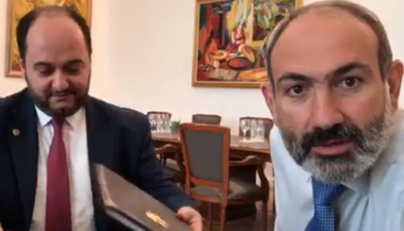 Աշխարհը շուռ գա` Նիկոլն իր բազմանախարարին ժերտվա չի տա